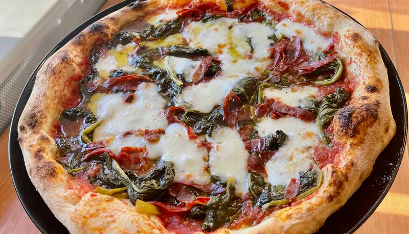 Pizza neapolitańska z kuchni Otto